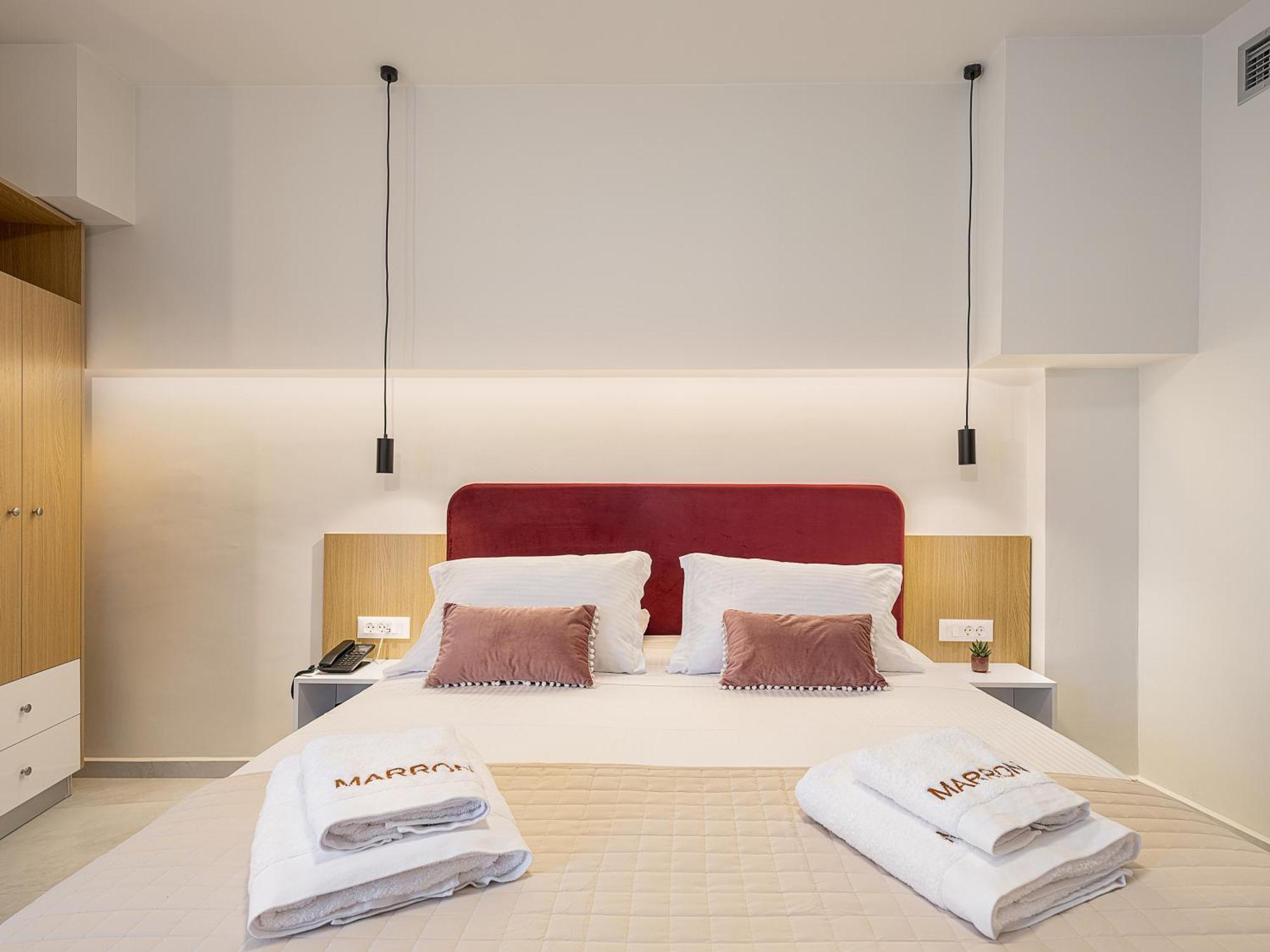 Miss Marrone City Hotel 하니아 외부 사진