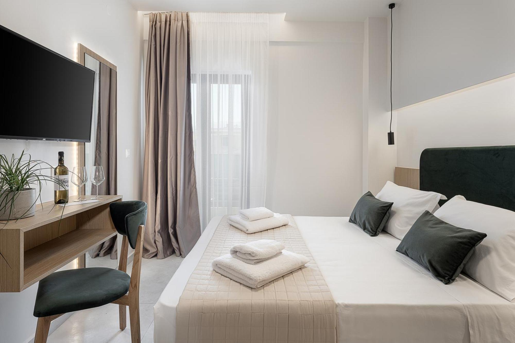 Miss Marrone City Hotel 하니아 외부 사진